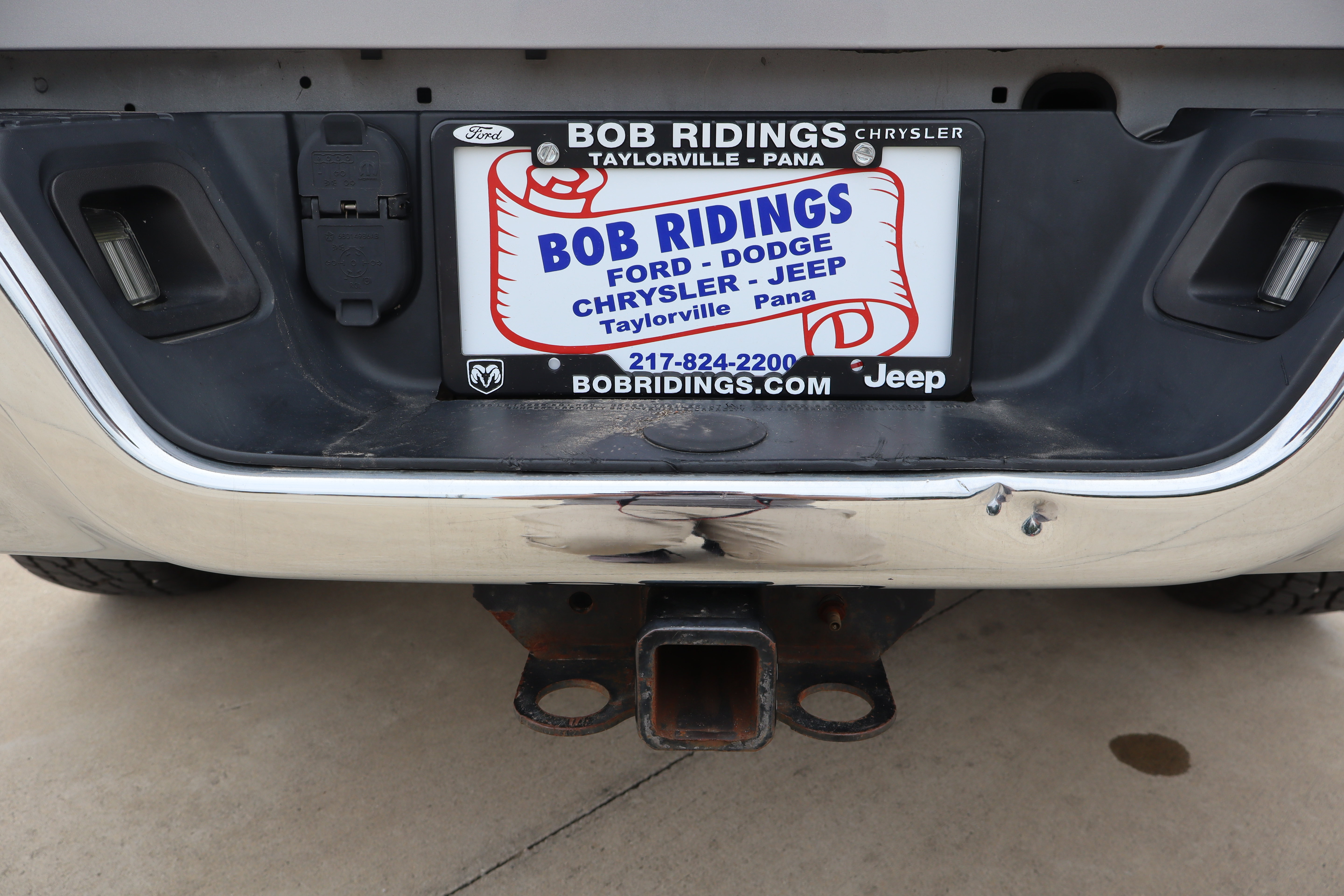 Used 2020 RAM 1500 Classic SLT AWD/4WD image 23