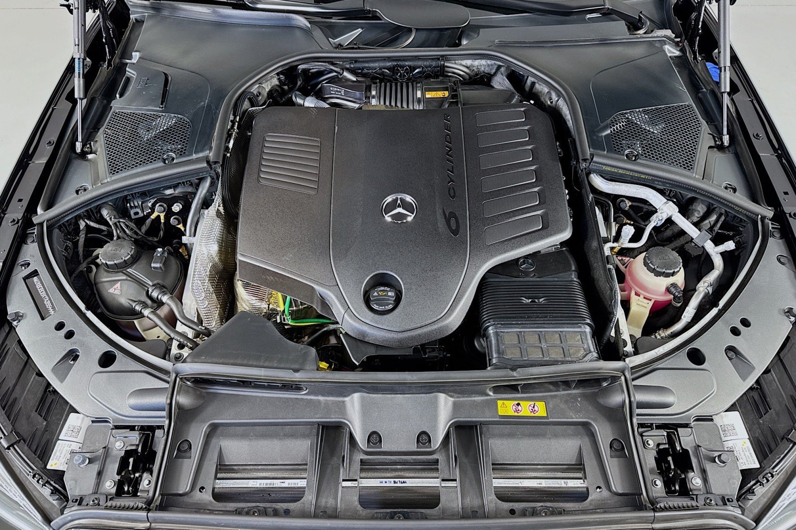 Certified 2026 Mercedes-Benz S 500 4MATIC image 12