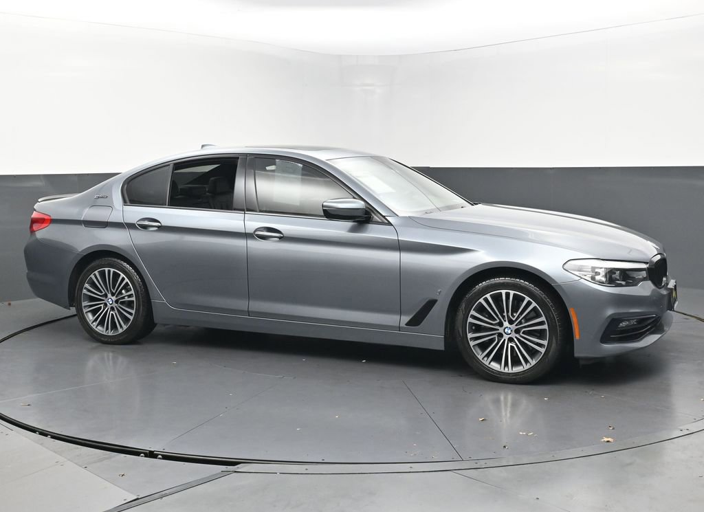 Used 2018 BMW 530e image 46