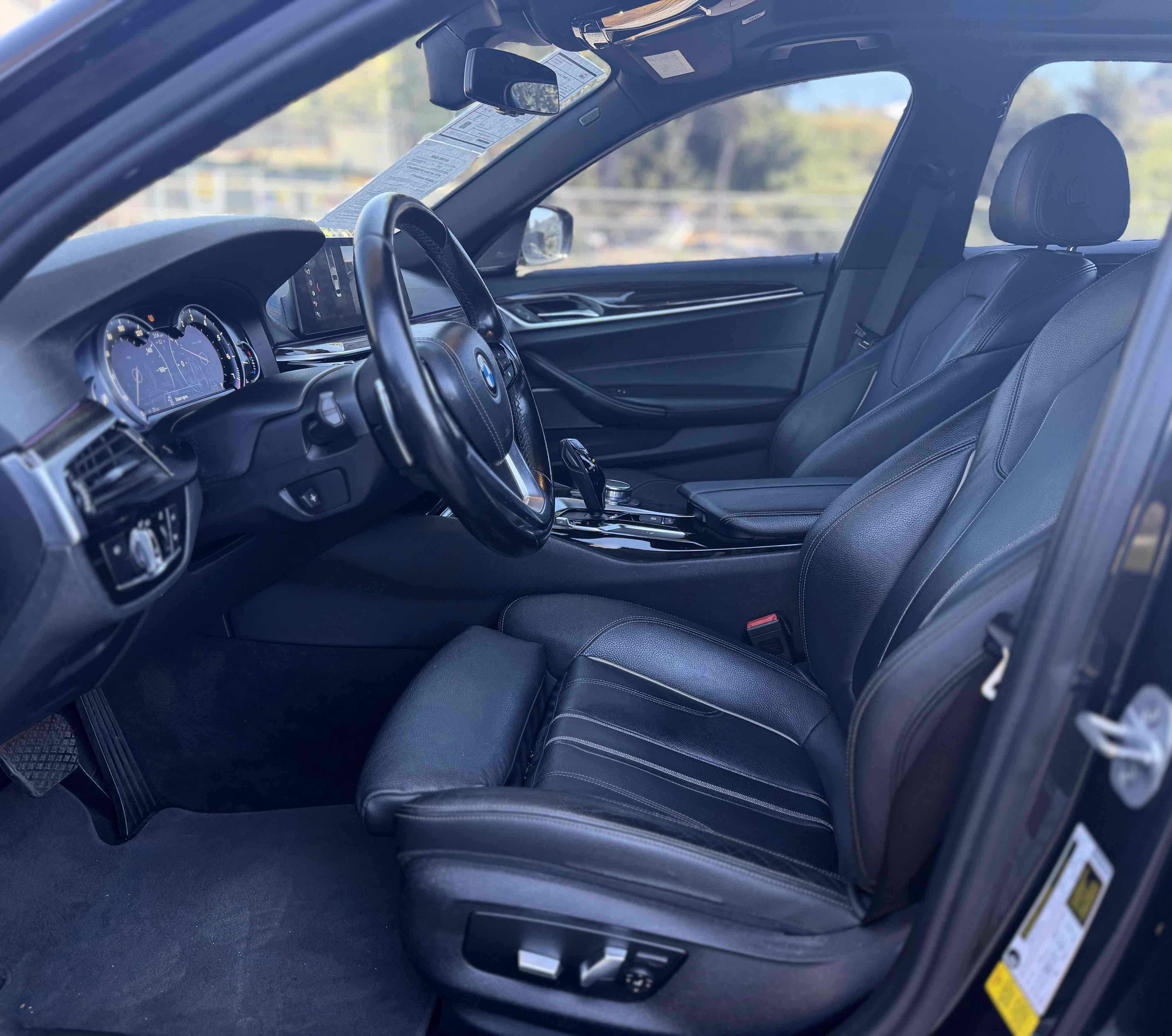 Used 2017 BMW 530i RWD image 21