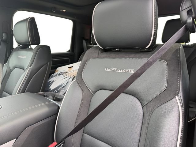 New 2026 RAM 1500 Laramie w/ Night Edition AWD/4WD image 15