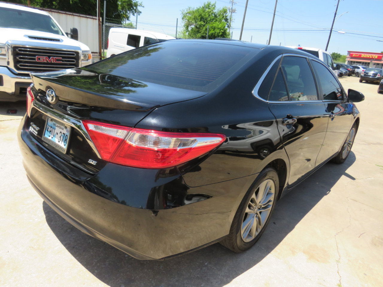 Used 2016 Toyota Camry SE image 4