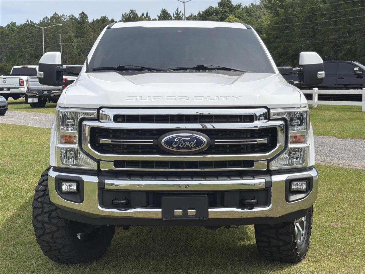 Used 2020 Ford F250 Lariat w/ Lariat Ultimate Package AWD/4WD image 2