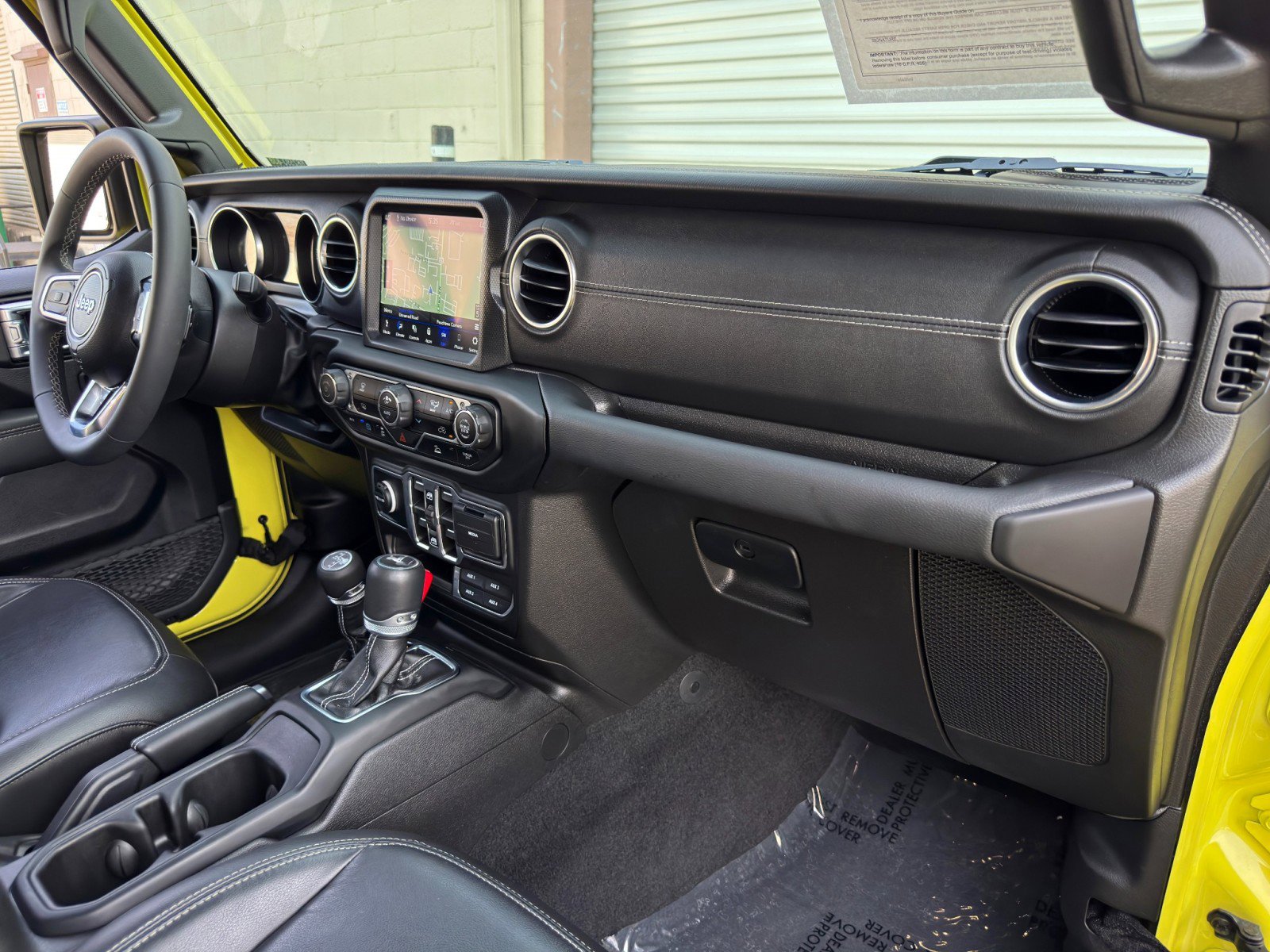 Used 2023 Jeep Wrangler Unlimited Sahara AWD/4WD image 13