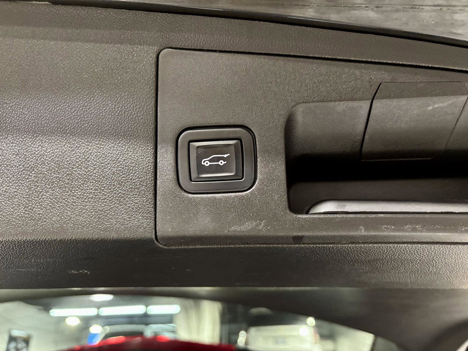 Used 2022 Cadillac XT5 Sportv image 19