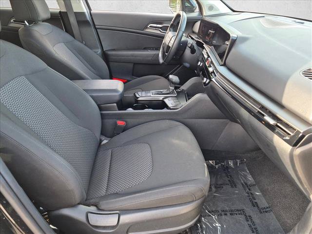 Used 2026 Kia Sportage LX FWD image 25