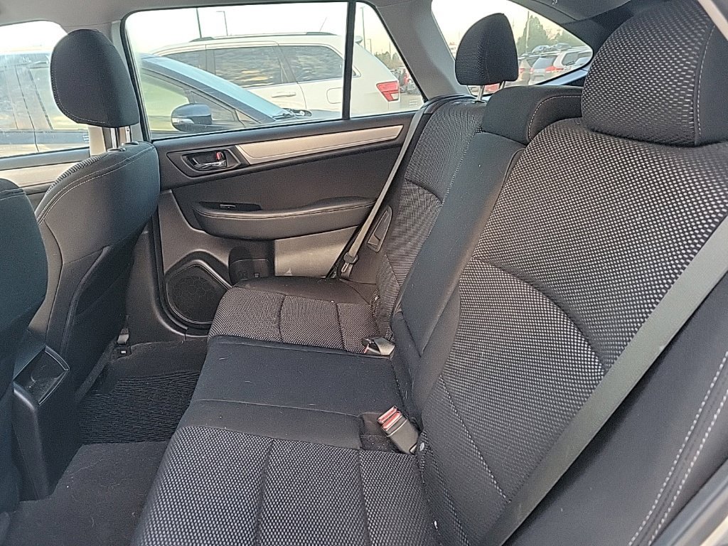 Used 2016 Subaru Outback 2.5i Premium AWD/4WD image 12