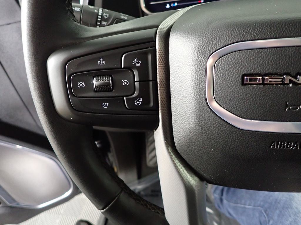 Used 2024 GMC Sierra 3500 Denali w/ Denali Reserve Package AWD/4WD image 33