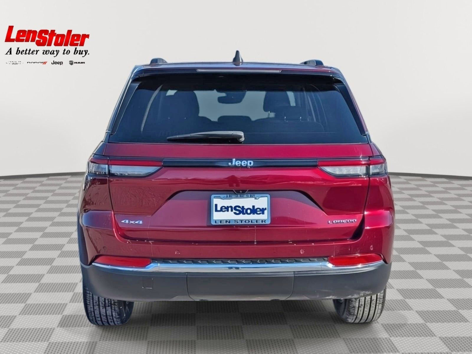 Used 2023 Jeep Grand Cherokee Laredo X image 4