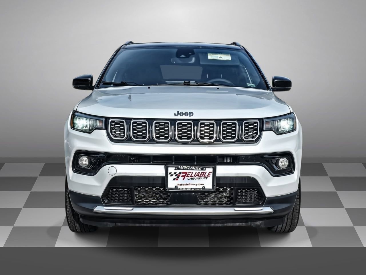 Used 2025 Jeep Compass Limited AWD/4WD image 2
