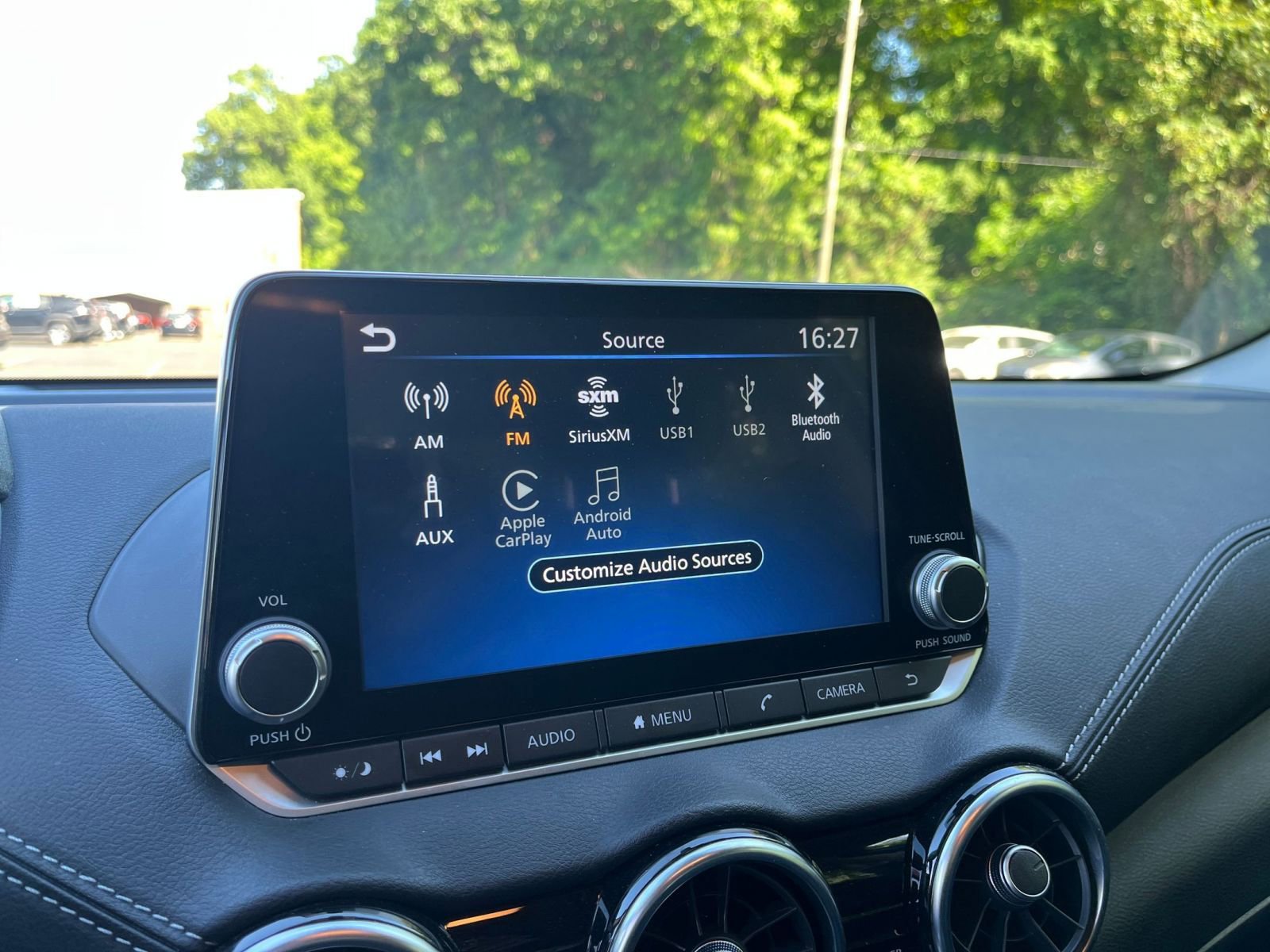 Used 2025 Nissan Sentra SV FWD image 20