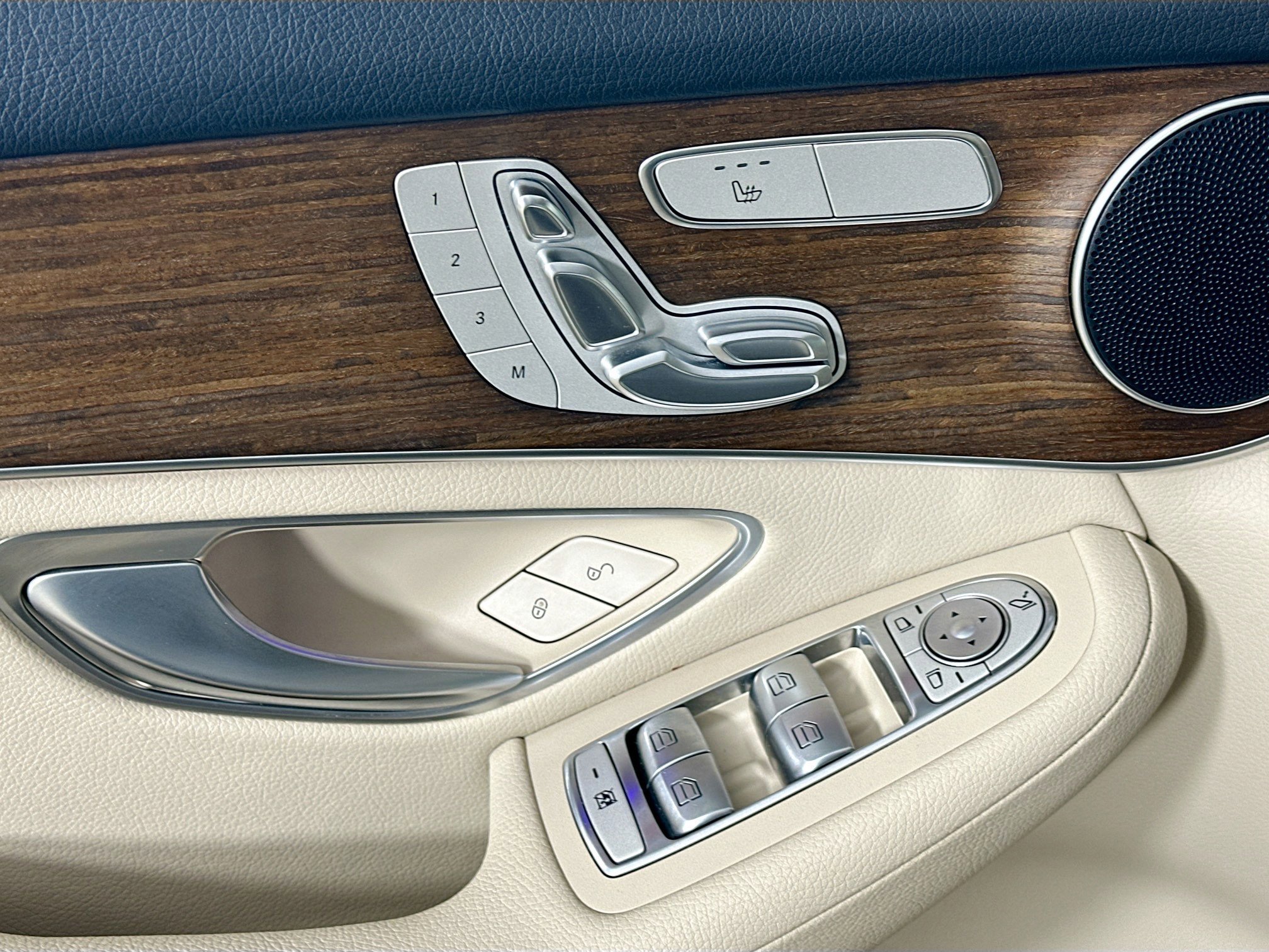 Certified 2022 Mercedes-Benz GLC 300 4MATIC image 23