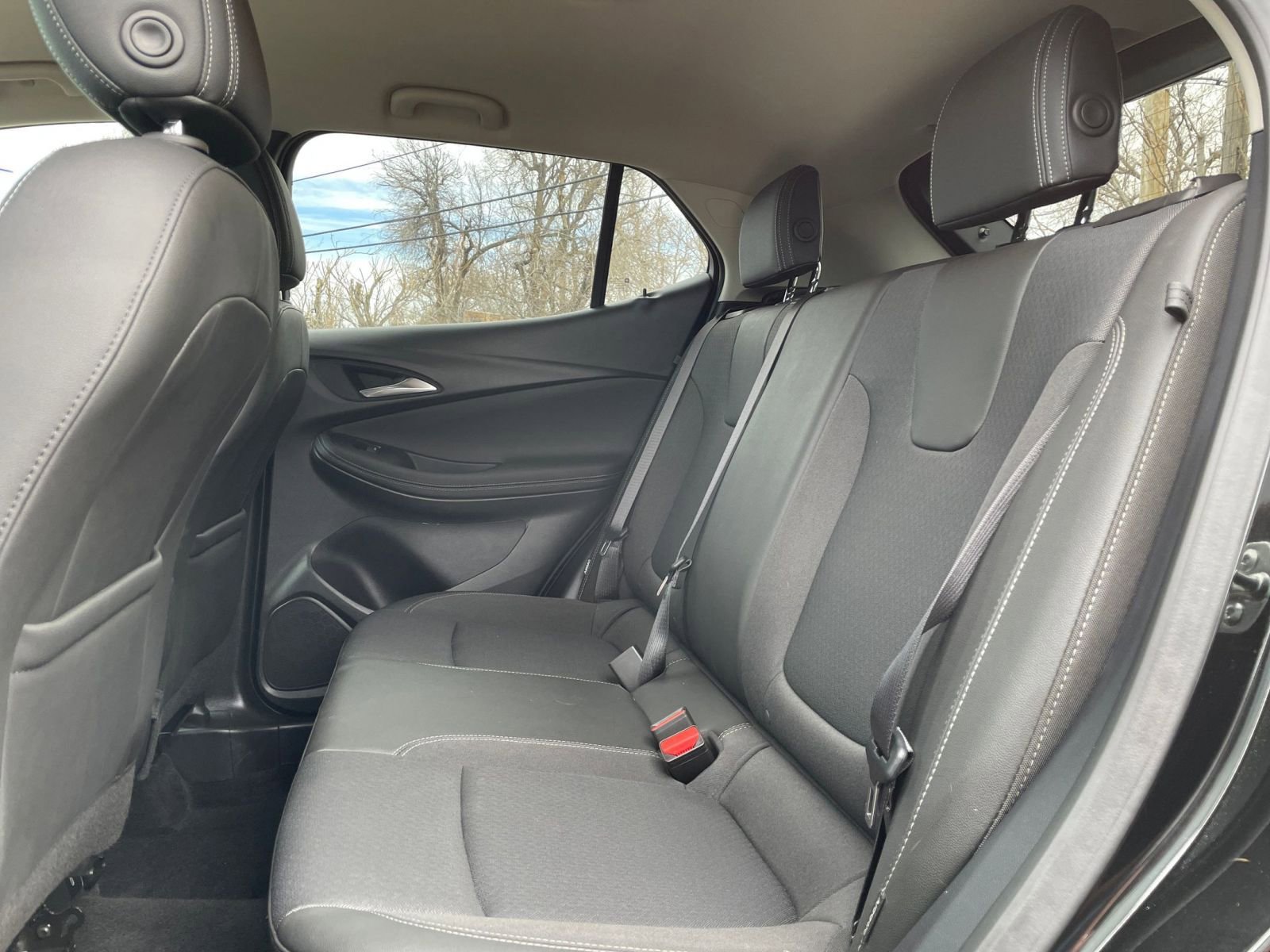 Used 2025 Buick Encore GX Preferred image 24