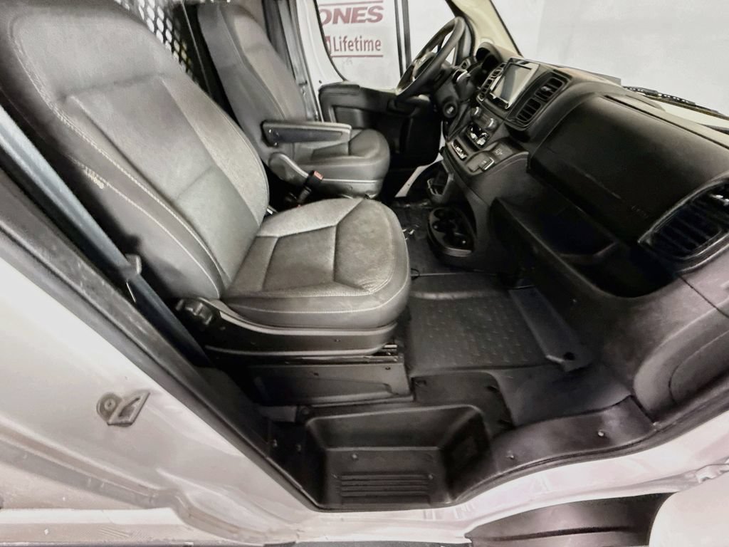 Used 2025 RAM ProMaster 2500 w/ U-Haul Equipment Group FWD image 27