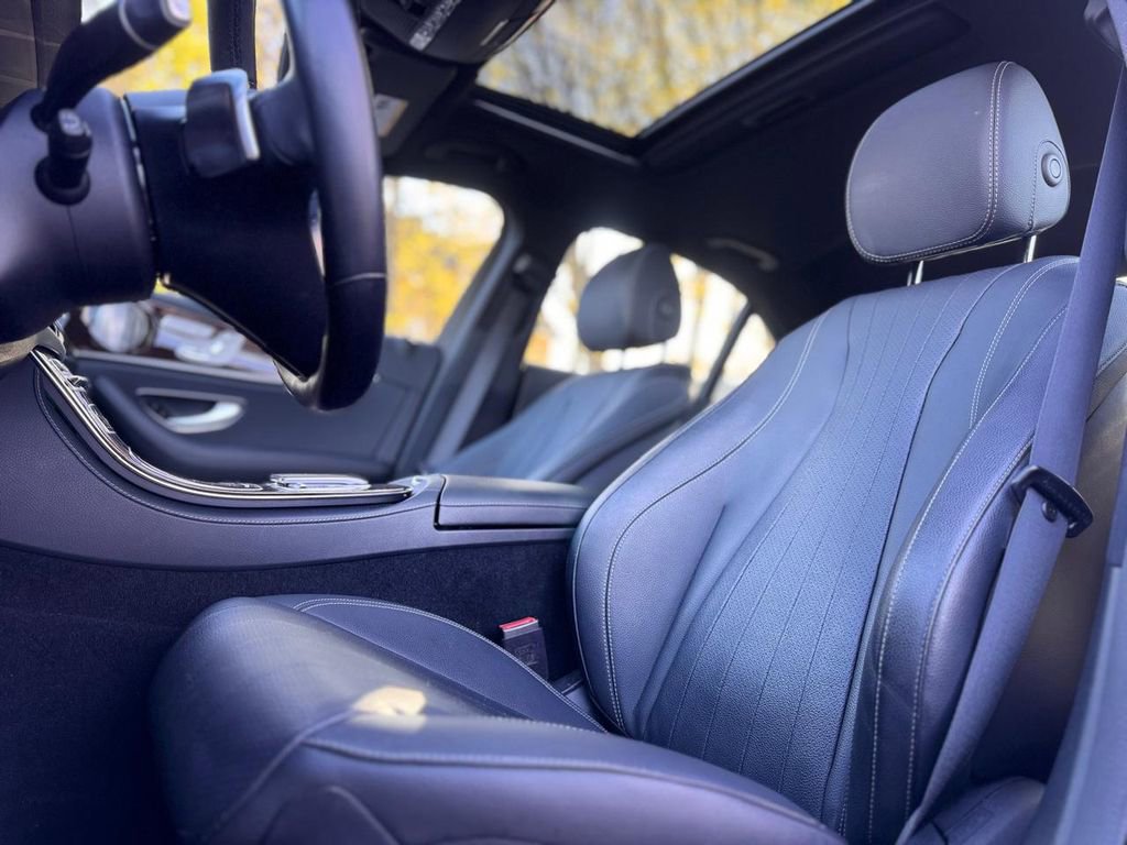 Used 2022 Mercedes-Benz E 350 4MATIC Sedan image 19