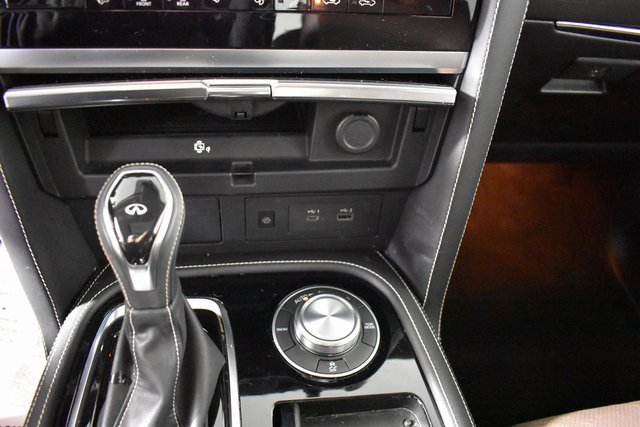 Used 2023 INFINITI QX80 Premium Select w/ All-Season Package image 26