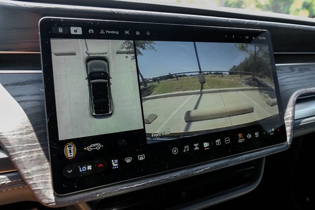 Used 2023 Rivian R1S Adventure AWD/4WD image 28
