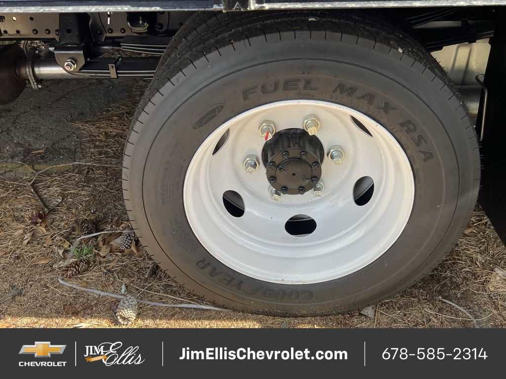 New 2025 Chevrolet Low Cab Forward 5500XG image 3