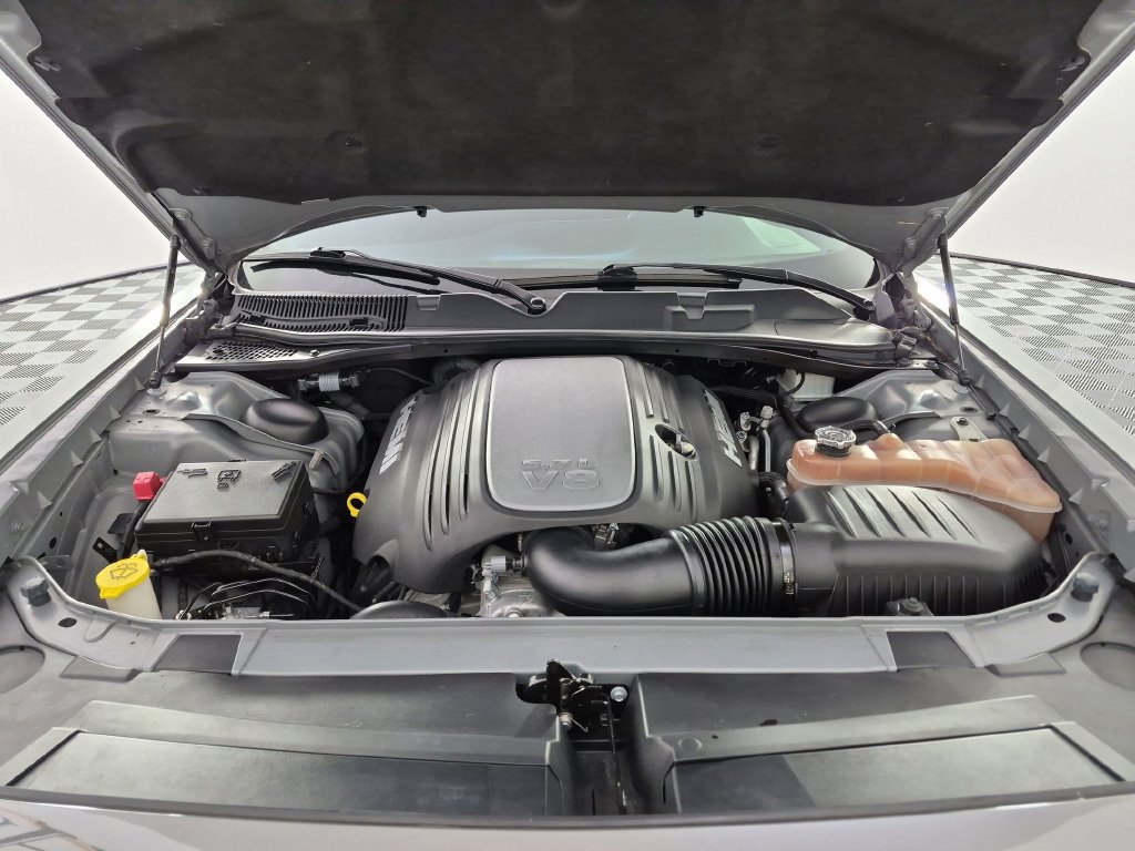 Used 2019 Dodge Challenger R/T w/ Blacktop Package RWD image 34