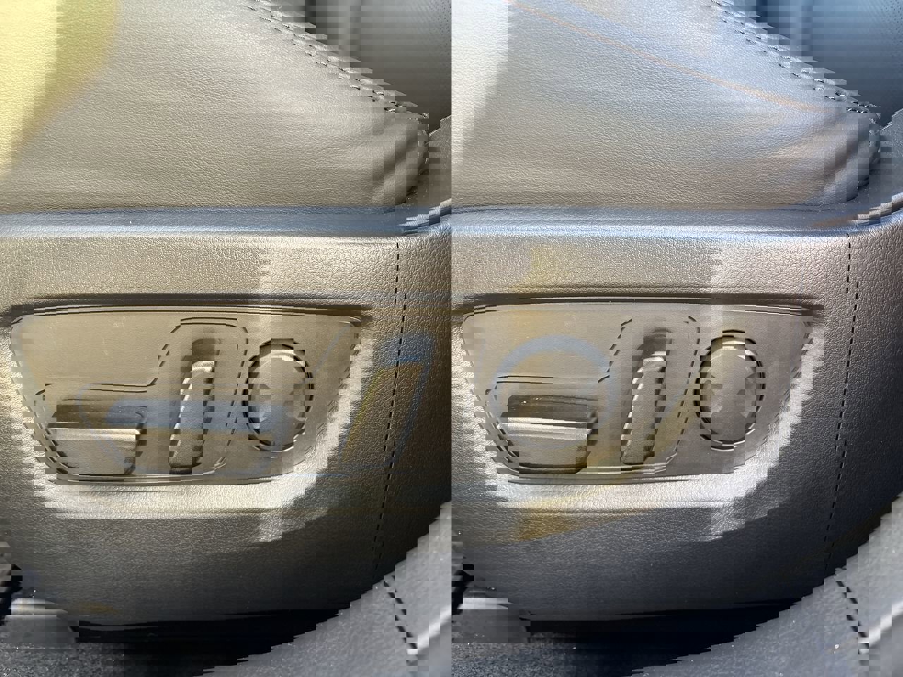 Used 2025 MAZDA CX-30 AWD 2.5 S w/ Premium Package image 13