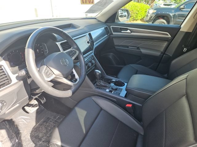Used 2023 Volkswagen Atlas SEL R-Line AWD/4WD image 10
