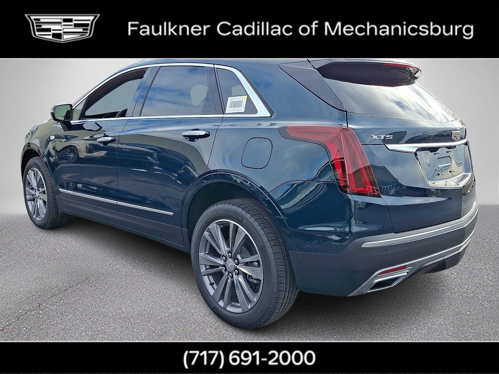 New 2026 Cadillac XT5 Premium Luxury w/ Driver Assist Package image 2