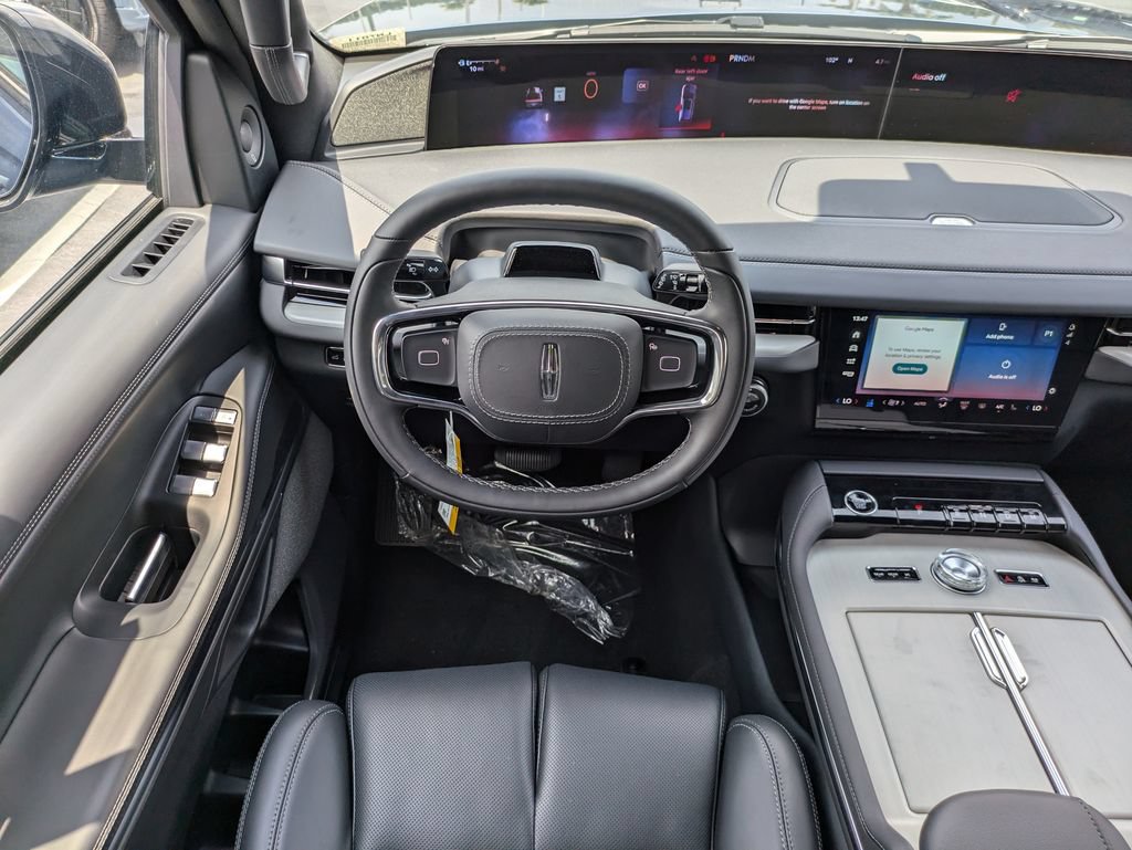 New 2027 Lincoln Navigator Reserve w/ Jet Appearance Package RWD image 16