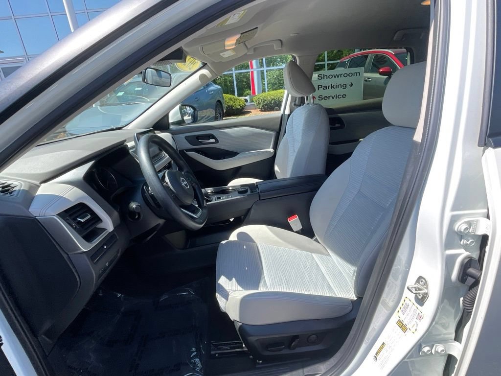 Certified 2023 Nissan Rogue SV AWD/4WD image 16