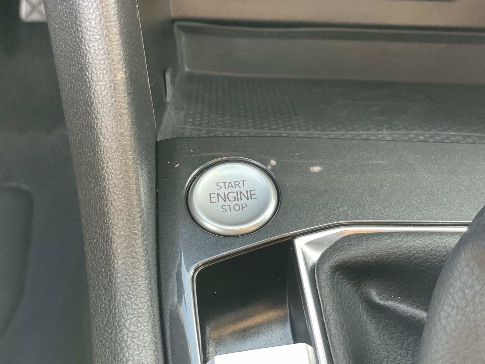 Certified 2022 Volkswagen Tiguan SE AWD/4WD image 18