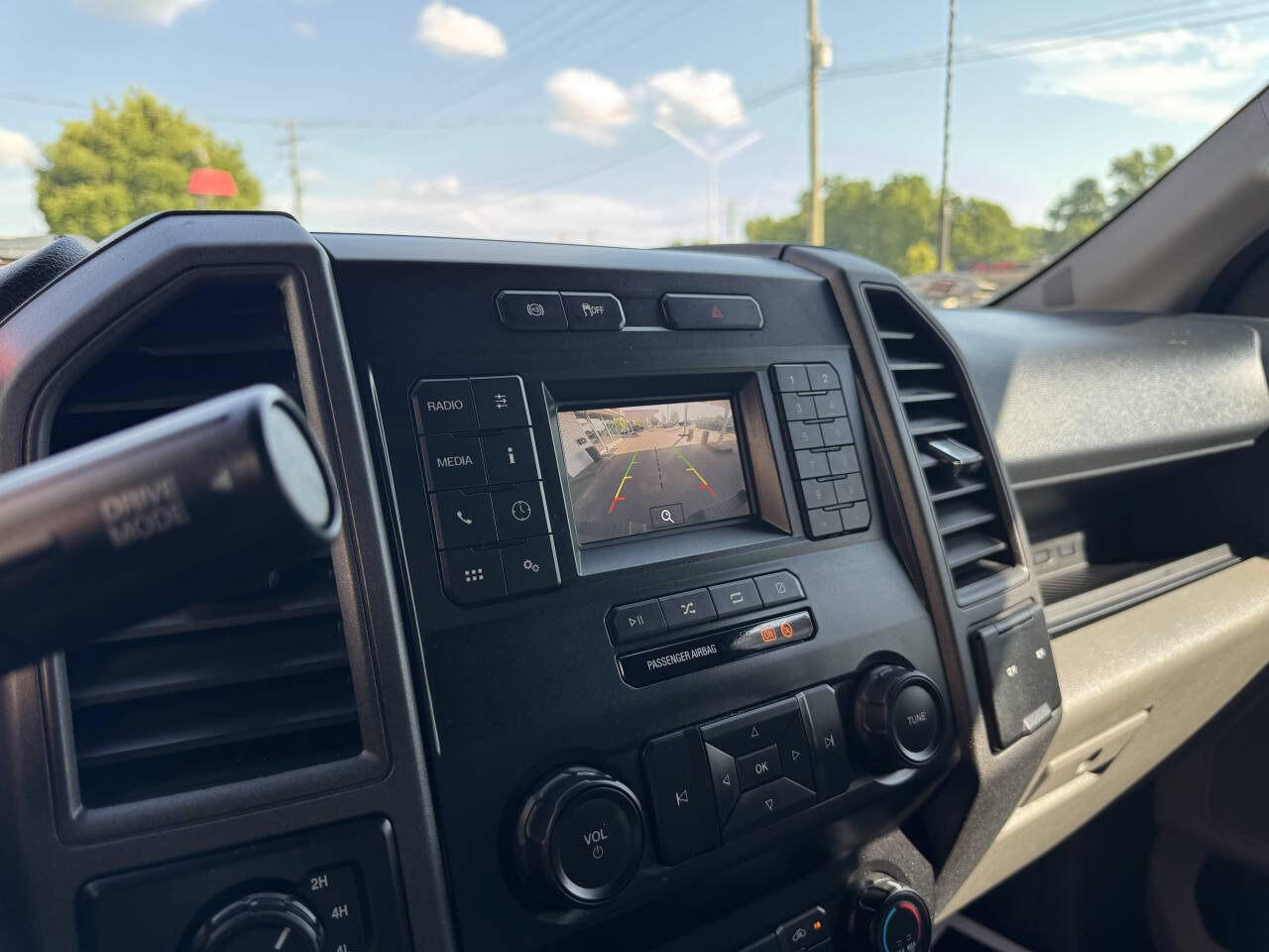Used 2022 Ford F250 XL w/ STX Appearance Package AWD/4WD image 27