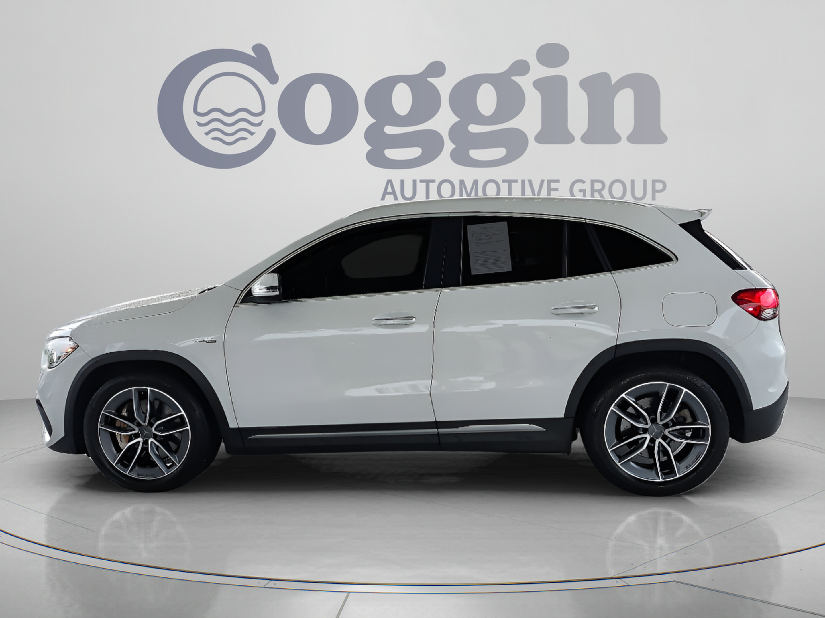 Used 2022 Mercedes-Benz GLA 35 AMG 4MATIC image 2