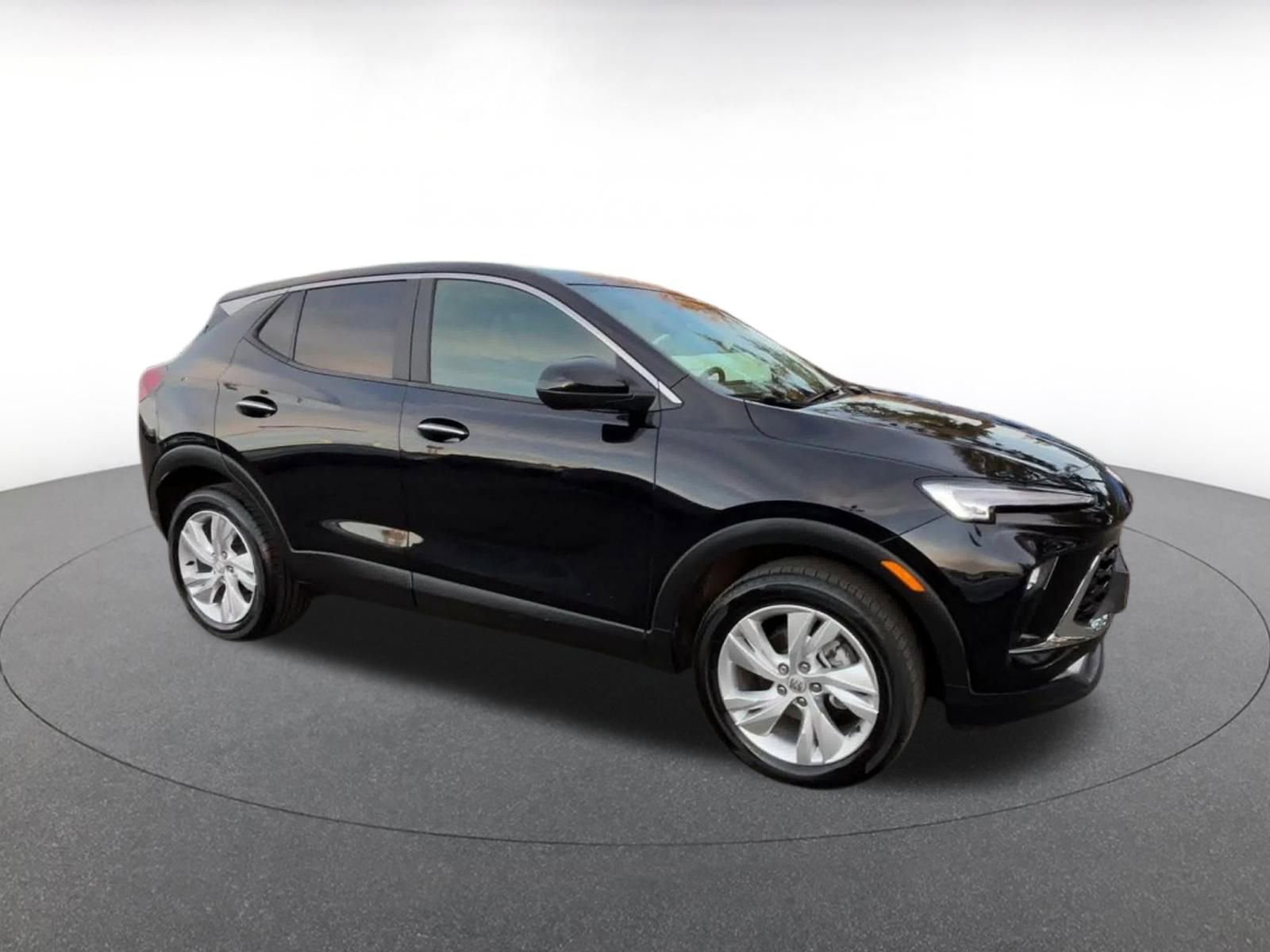 Used 2025 Buick Encore GX Preferred image 2