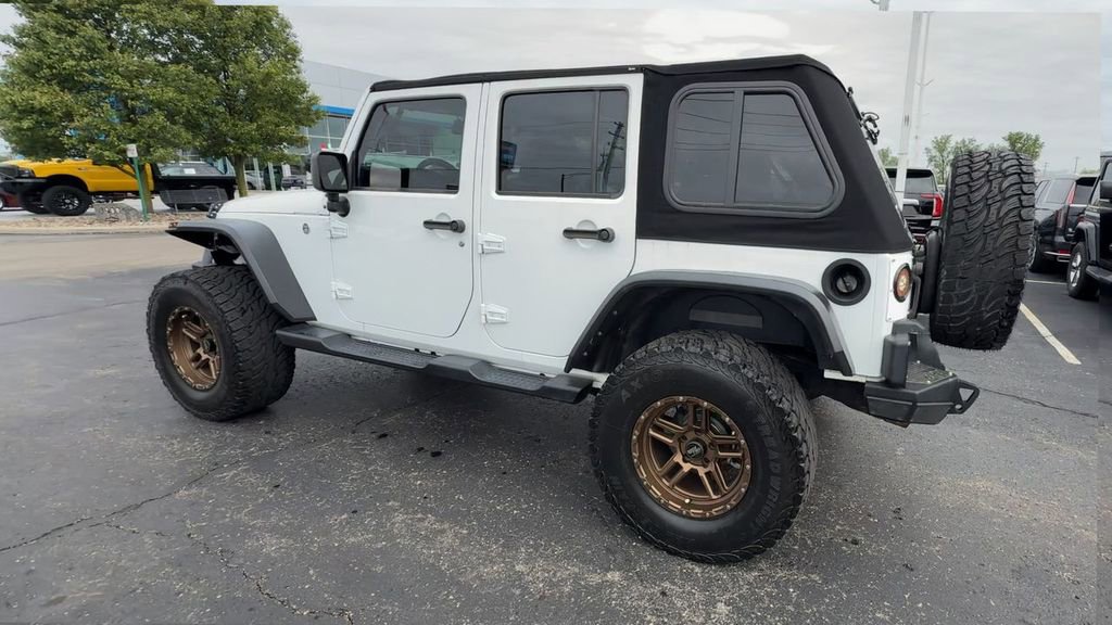 Used 2017 Jeep Wrangler Unlimited Sport AWD/4WD image 6
