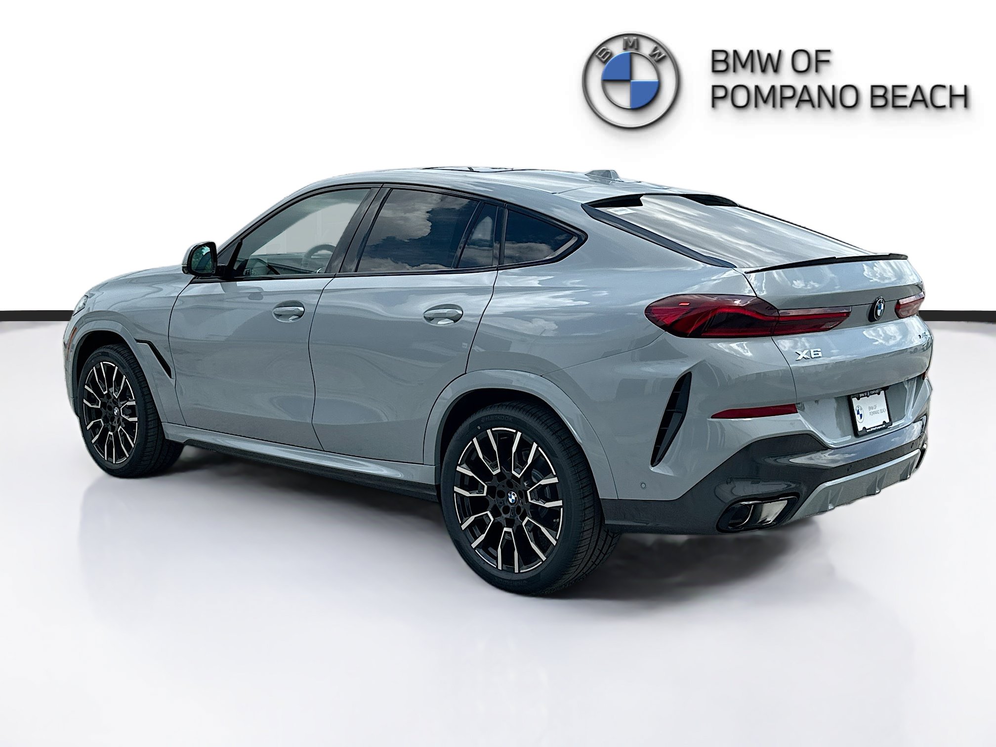 New 2027 BMW X6 xDrive40i w/ Climate Comfort Package AWD/4WD image 4