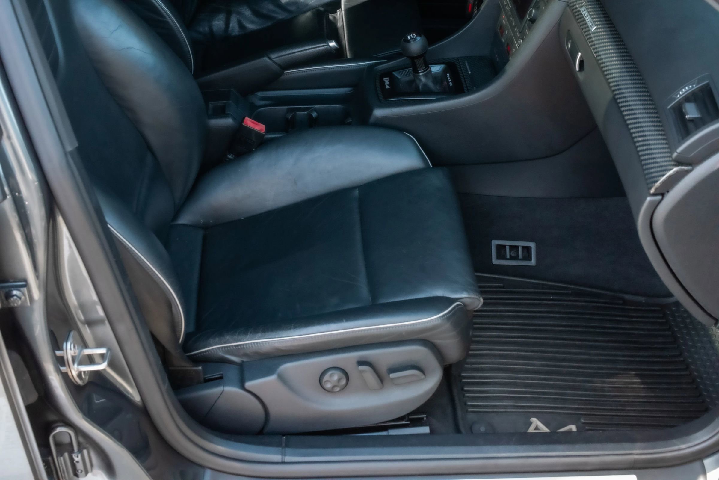 Used 2008 Audi RS 4 Sedan AWD/4WD image 31