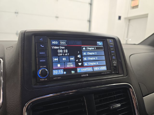 Used 2016 Dodge Grand Caravan R/T FWD image 25