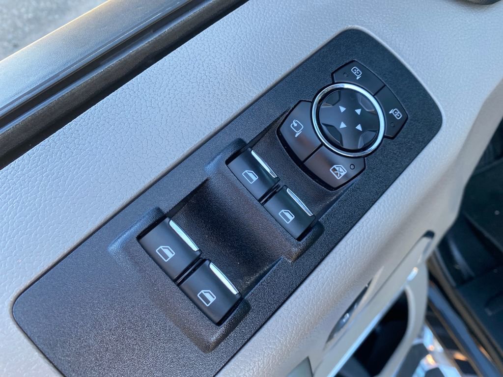 Used 2020 Ford F150 Lariat image 12