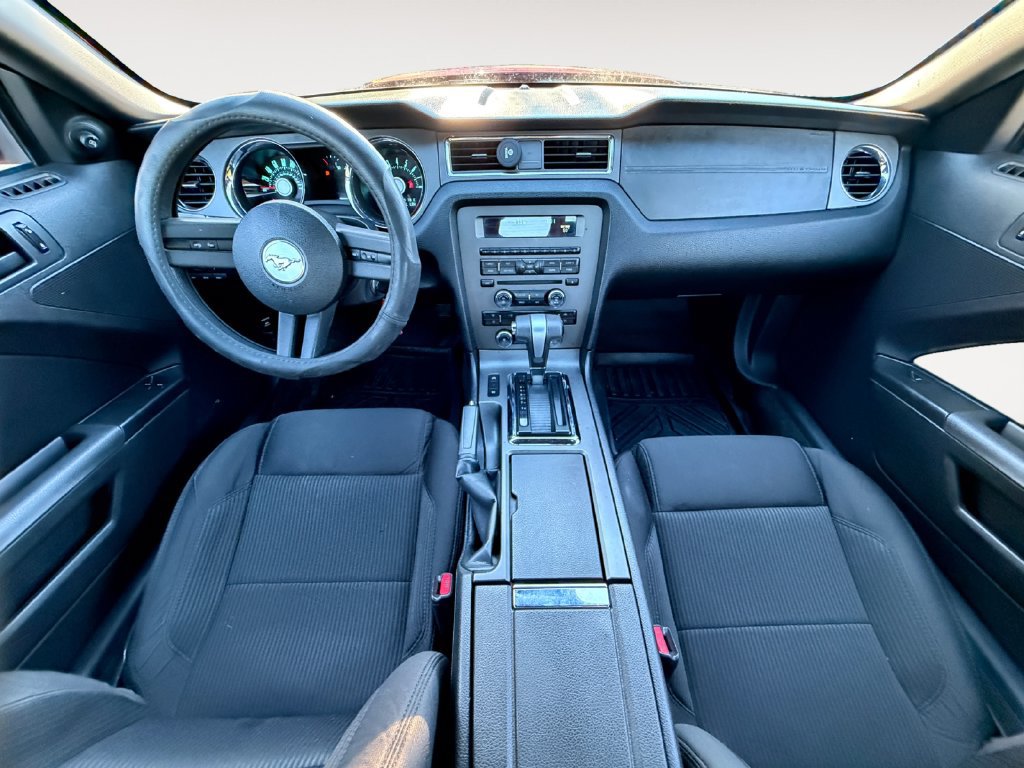 Used 2011 Ford Mustang Coupe w/ 101A Rapid Spec Order Code RWD image 11
