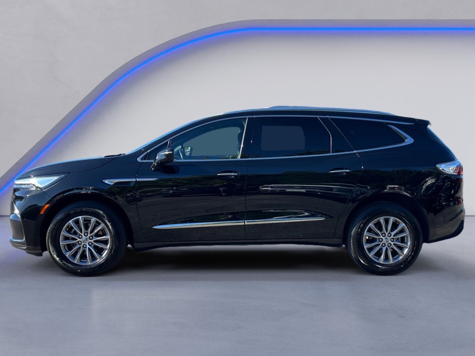 Used 2024 Buick Enclave Premium image 13