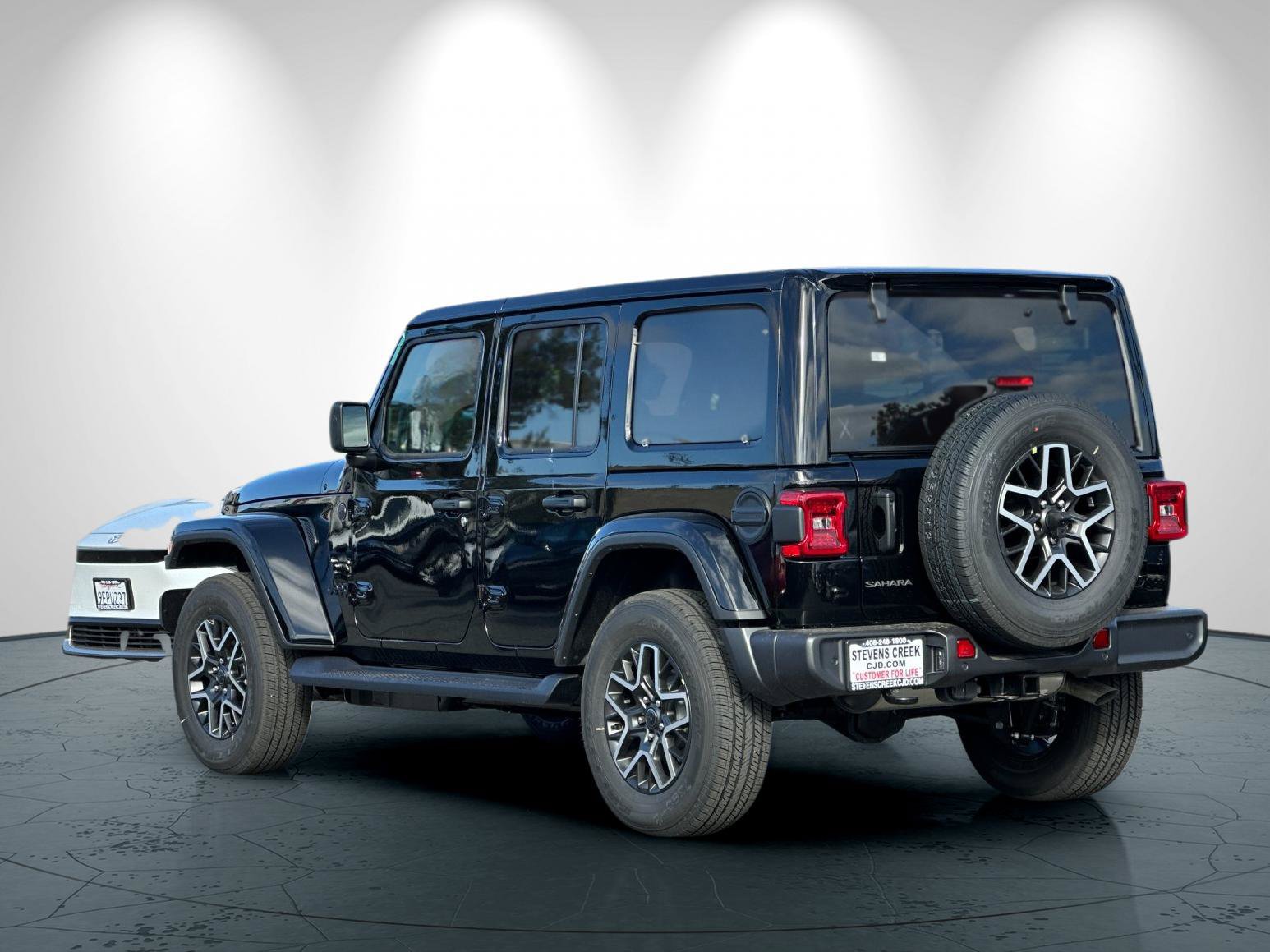 New 2027 Jeep Wrangler Unlimited Sahara AWD/4WD image 6