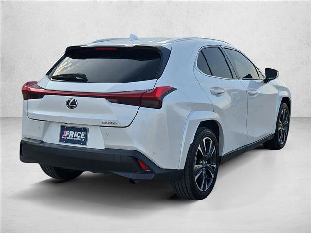Used 2022 Lexus UX 200 w/ Premium Package FWD image 5