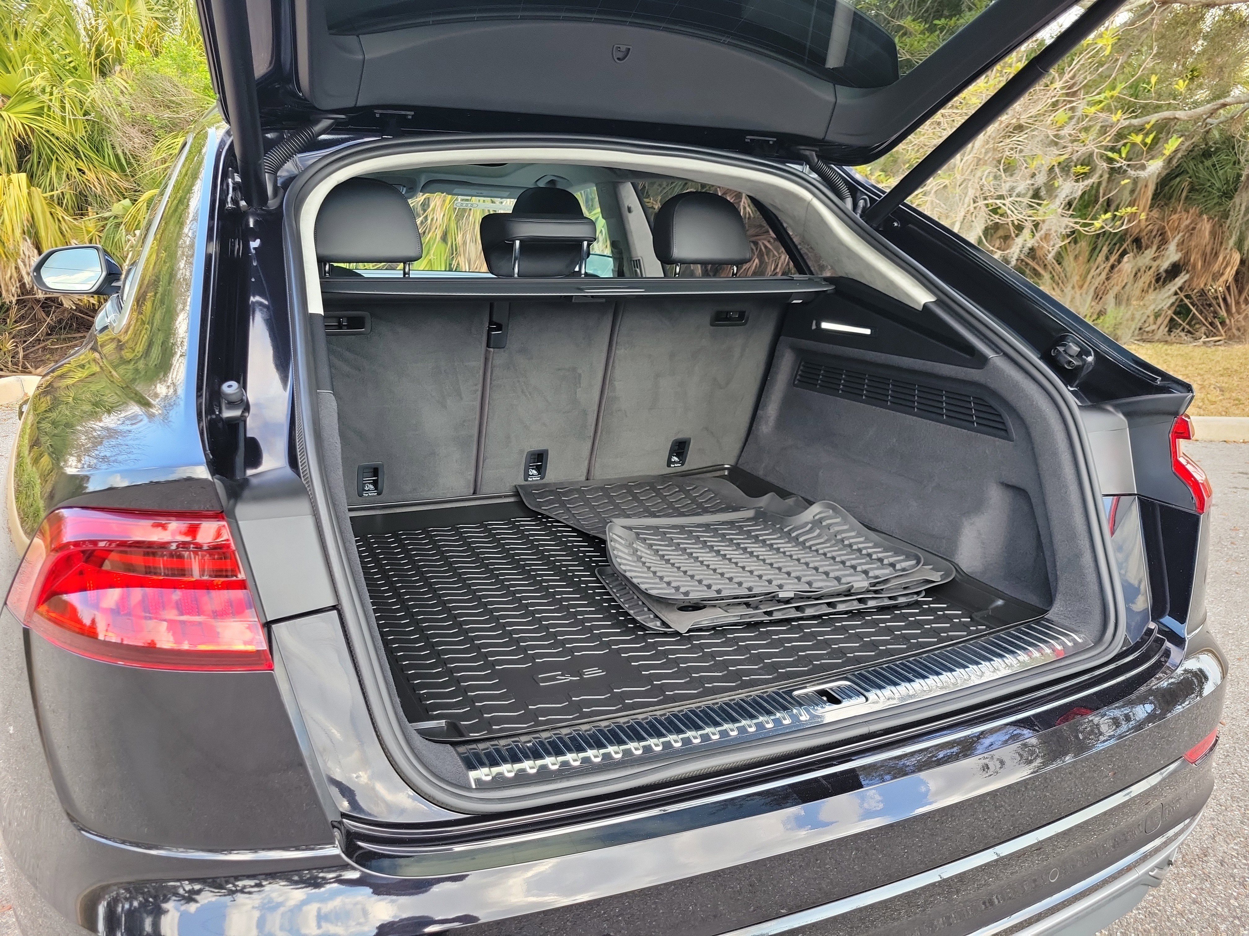 Used 2021 Audi Q8 Prestige image 11