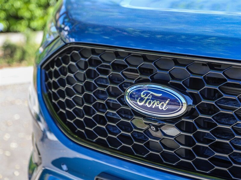 Used 2019 Ford Edge ST w/ Equipment Group 401A AWD/4WD image 11