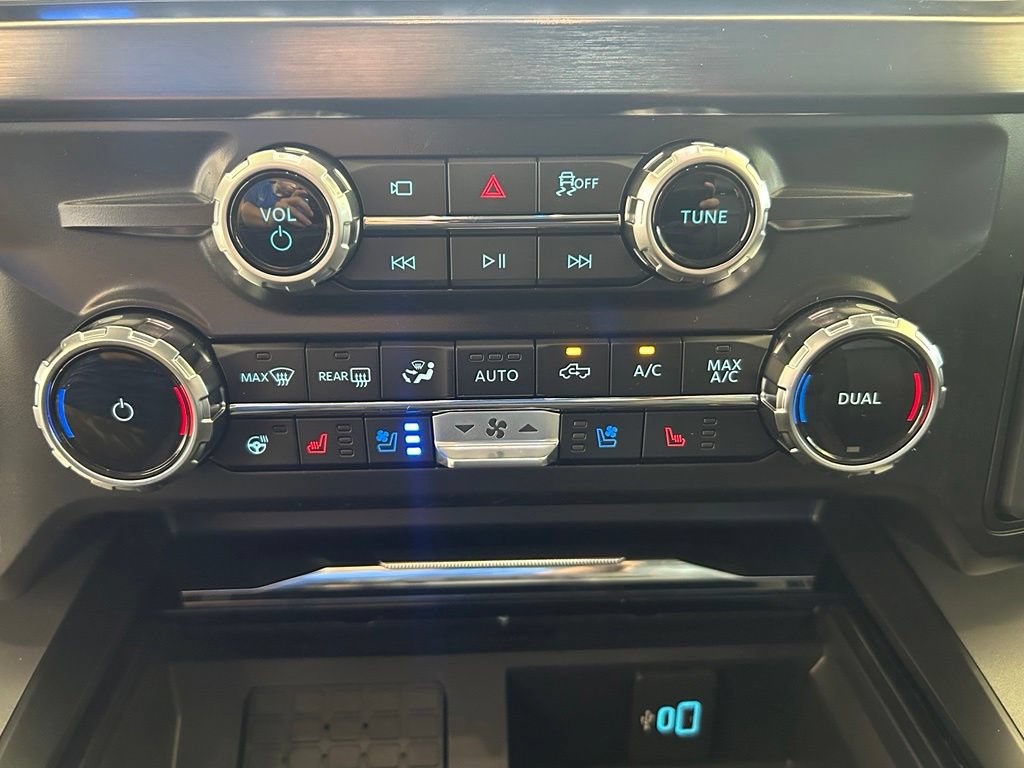 Used 2026 Ford F350 Lariat AWD/4WD image 55