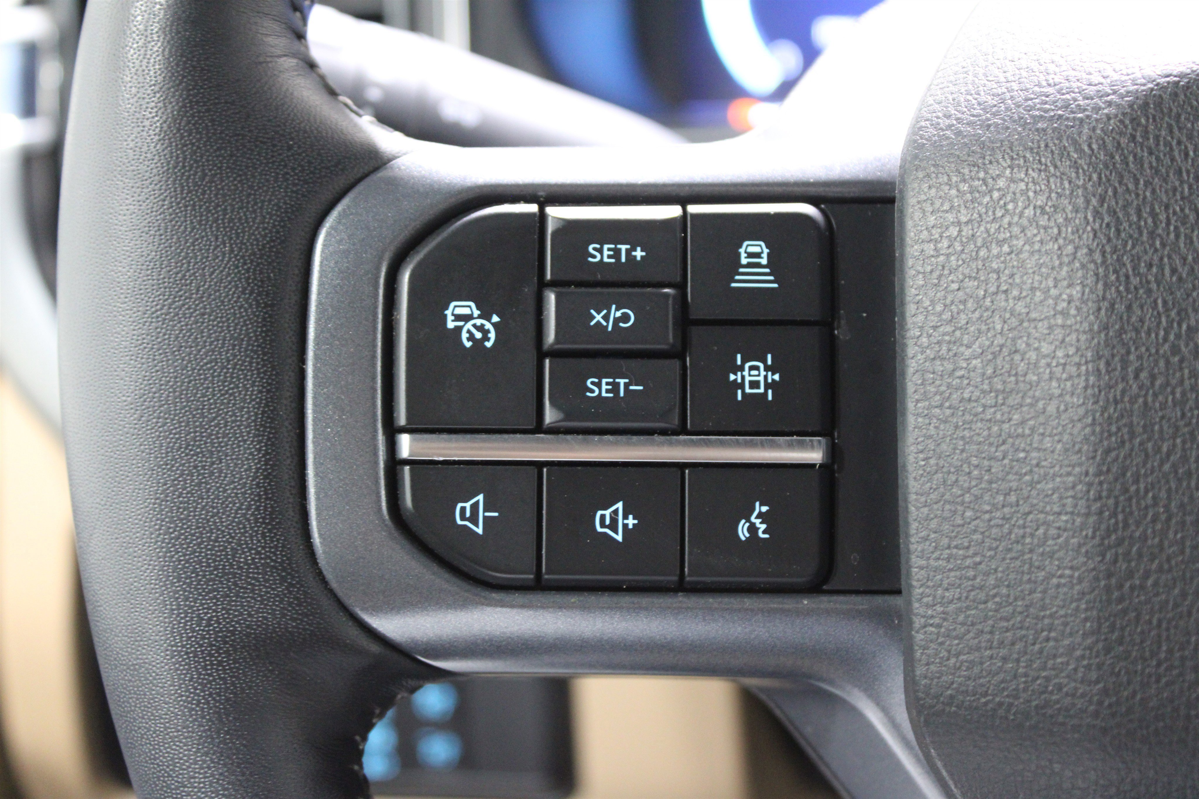 Used 2023 Ford F250 Lariat w/ Lariat Ultimate Package image 11