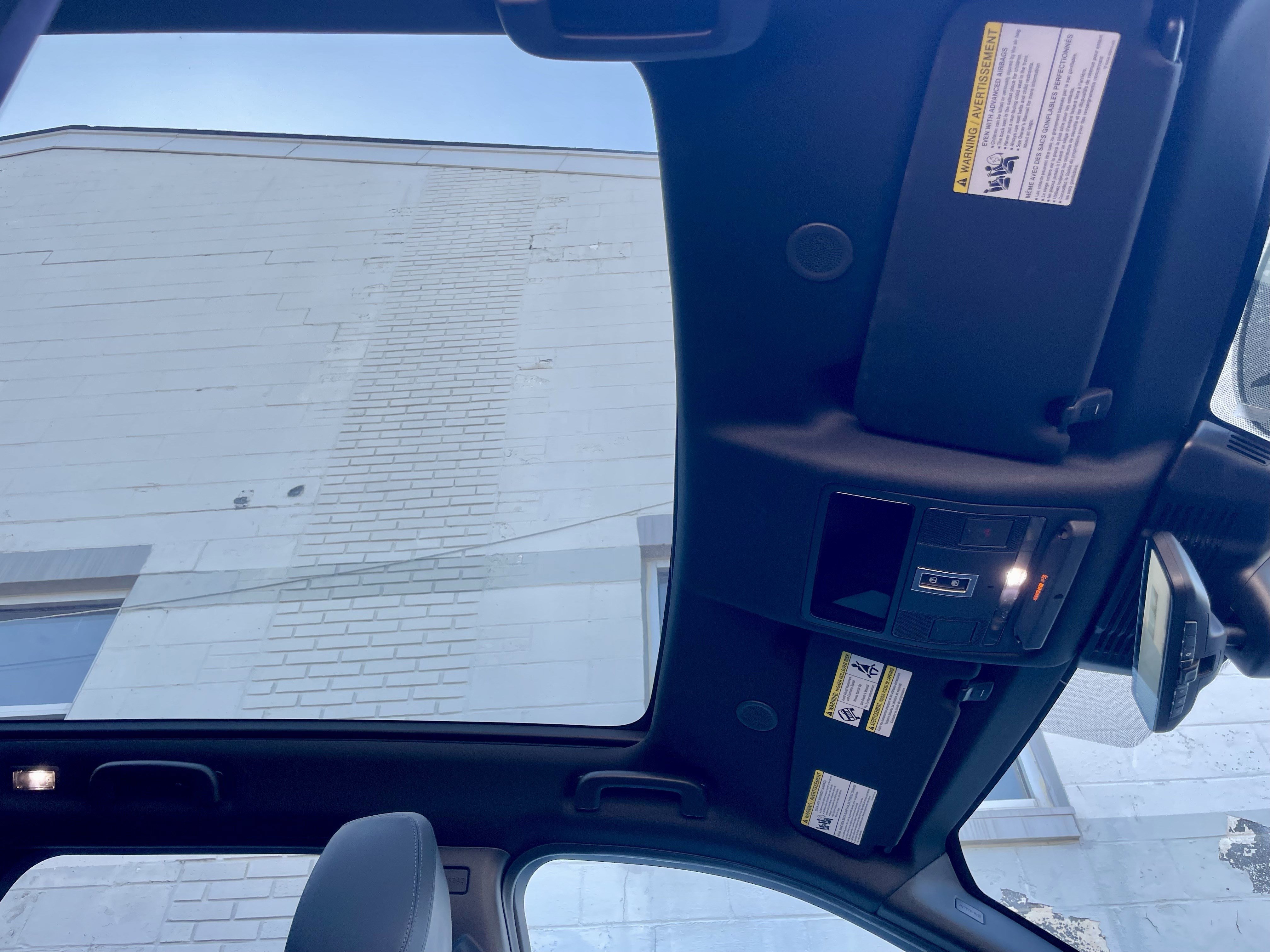 Certified 2024 Land Rover Discovery Sport Dynamic SE image 17