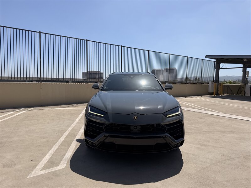 Used 2021 Lamborghini Urus AWD/4WD image 7