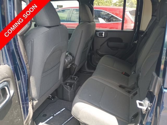 Certified 2025 Jeep Gladiator Sport AWD/4WD image 7