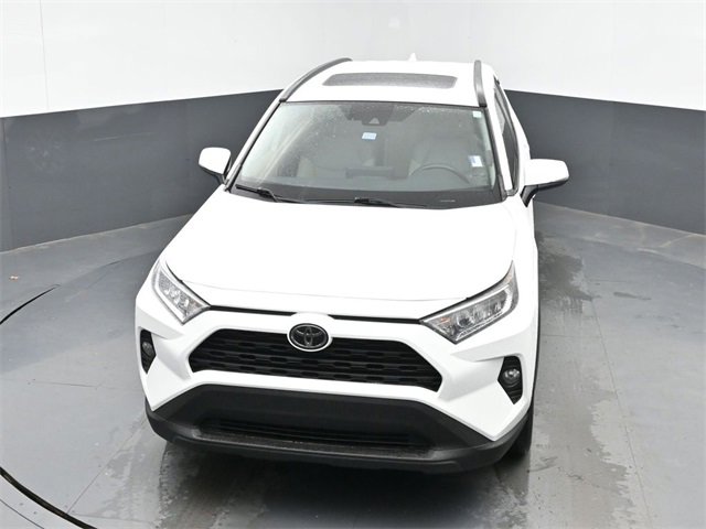 Used 2020 Toyota RAV4 XLE Premium image 35