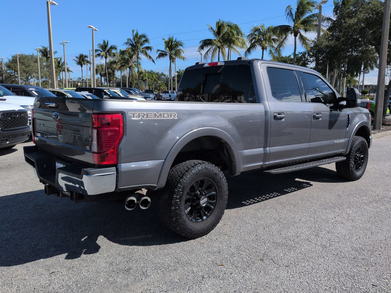 Used 2022 Ford F250 Lariat w/ Tremor Off-Road Package AWD/4WD image 5